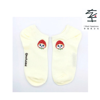 日本直送 - mofusand 裝扮貓咪米白色船襪（草莓裝扮貓刺繡-象牙色） 平行進口